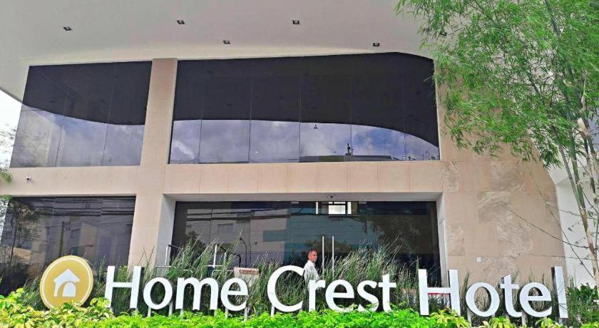 Home Crest Hotel Davao Bagian luar foto